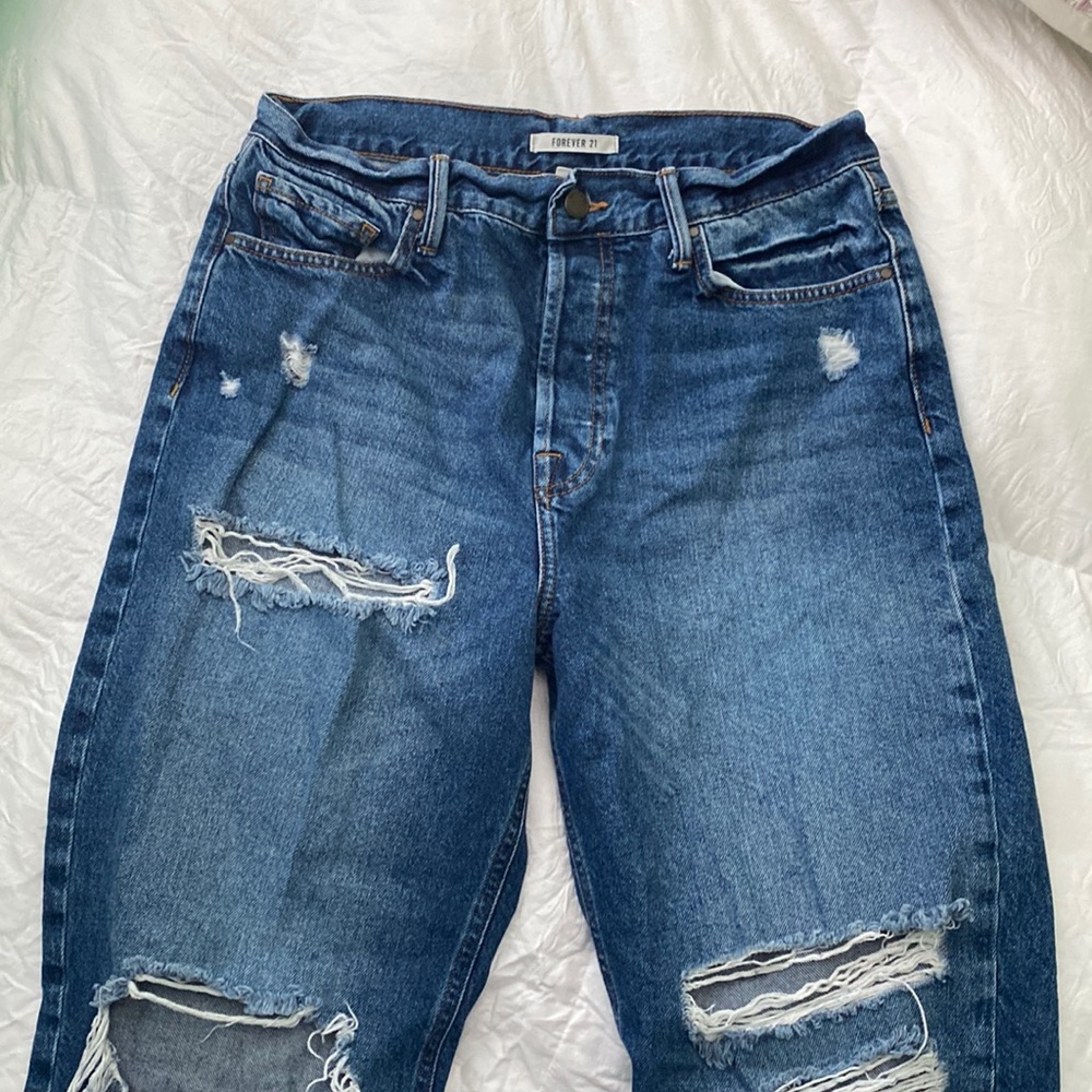 Forever 21 Jeans 
- High rise straight leg jeans 
- Color: Navy blue